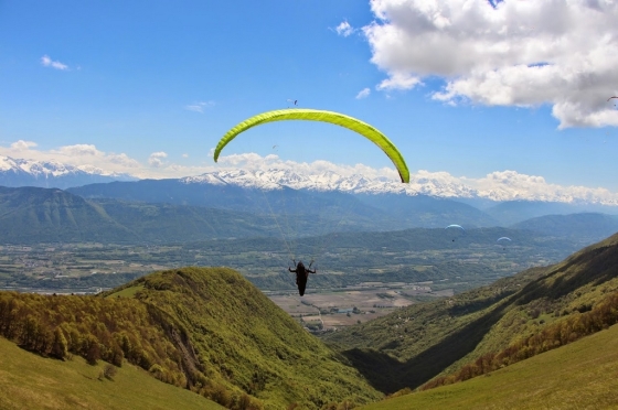 Laurence décolle du mont Pelat