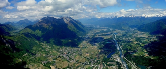 Dent d'Arclusaz et combe de Savoie depuis la balise de l'atterrissage de Montlambert