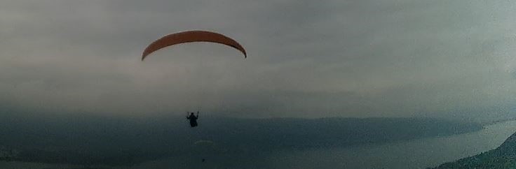 10 dans la brume